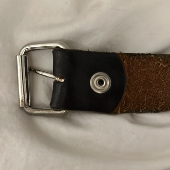 triple studded distressed leather belt - Picture 4 of 6